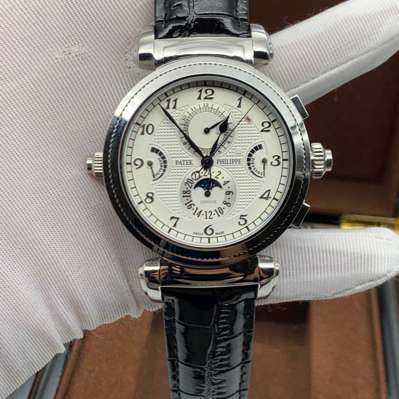 Часовници Patek Philippe 2 страни