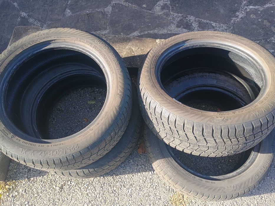 Употребявани гуми със запазен грайфер размер 17 225/50 марка Gislaved