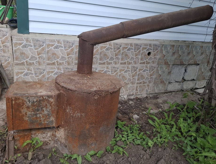 Продам чугунную печь