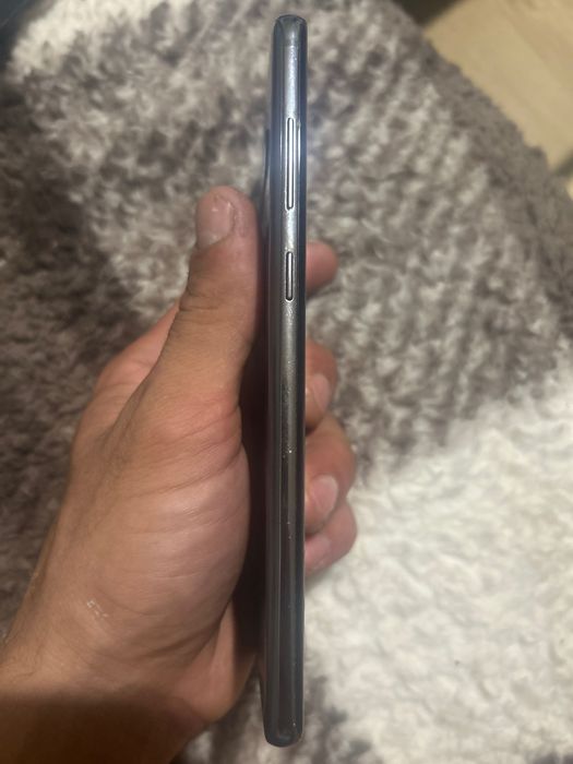 Samsung s10 plus  128 GB 8 GB RAM folosit doar pentru muzica