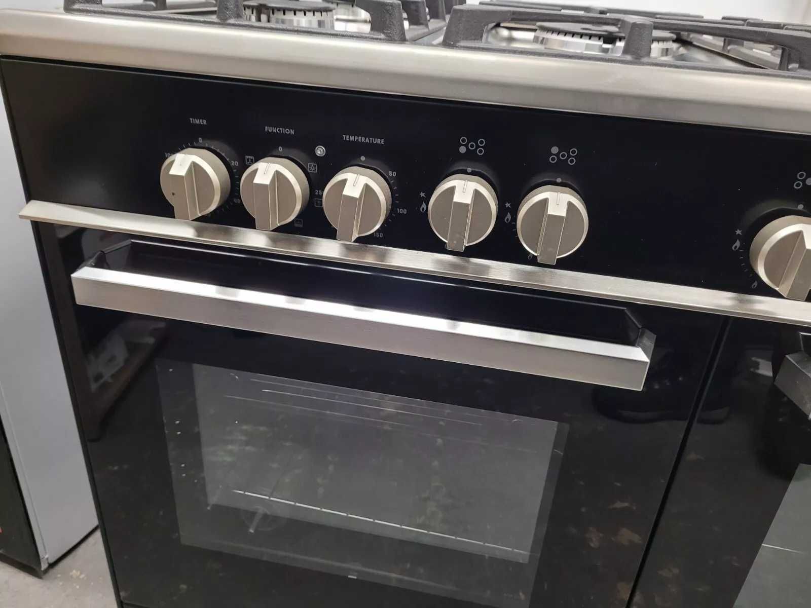 Полупрофесионална готварска печка на газ и ток - KENWOOD - 90 см.