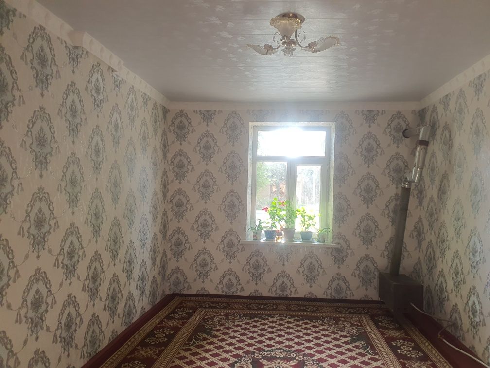 Srochnaga hovli sotiladi 4 yarim sotixli