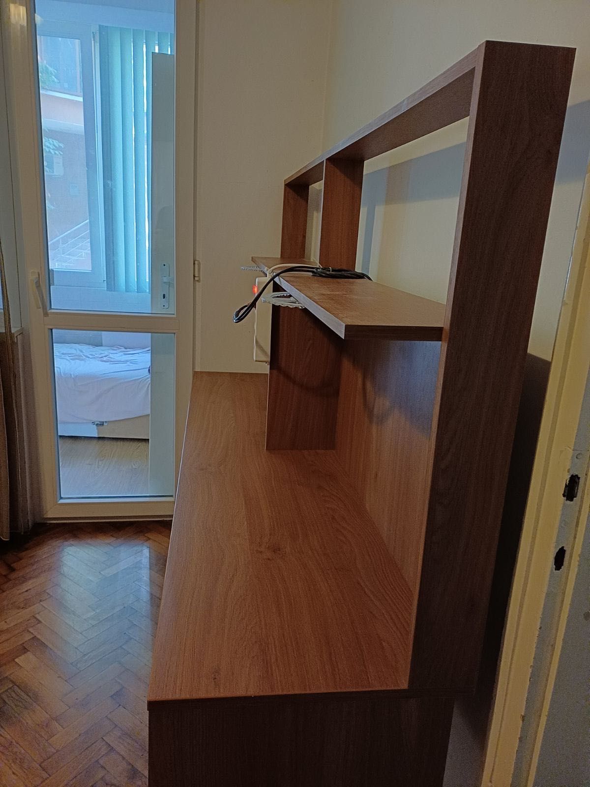 Бюро за двама / двойно бюро