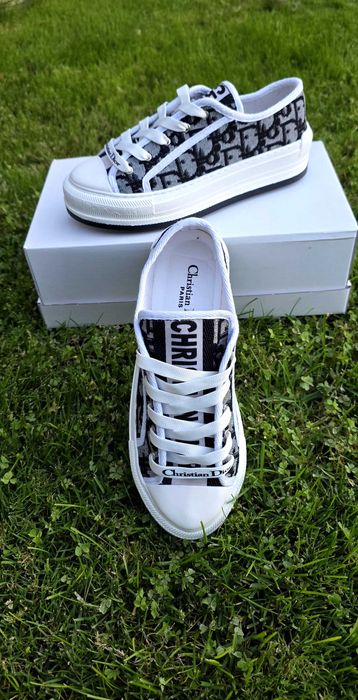 Кецове дамски нови Dior