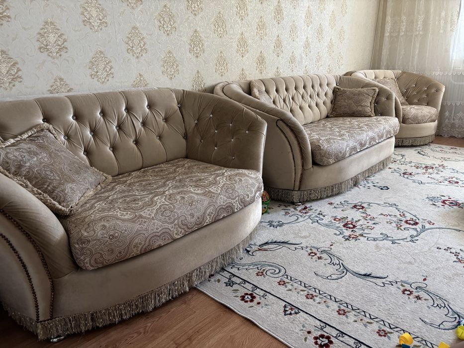 Продаю диваны в комплекте