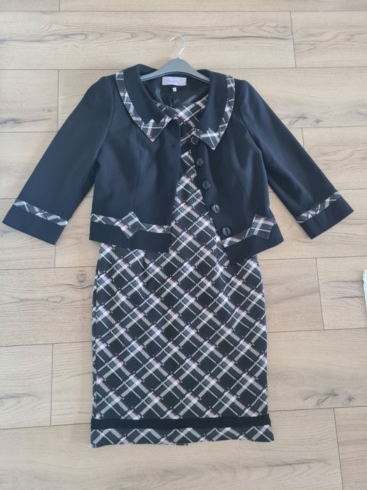 Costum de dama, elegant cu rochie și sacou