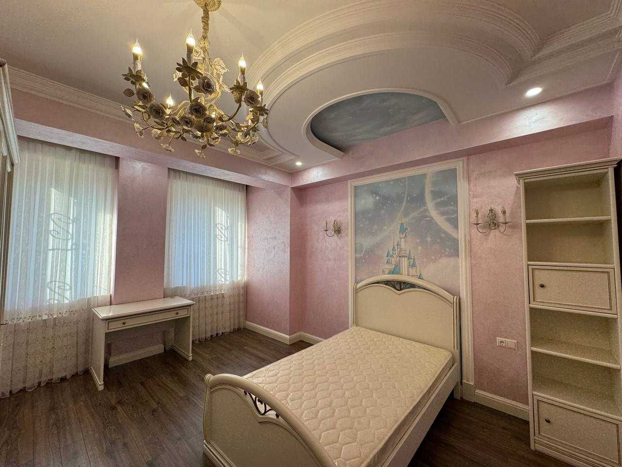 ул. С.Азимова: п-во Японии: Ц-1 | Новостройка 4 комнат: 160 м²