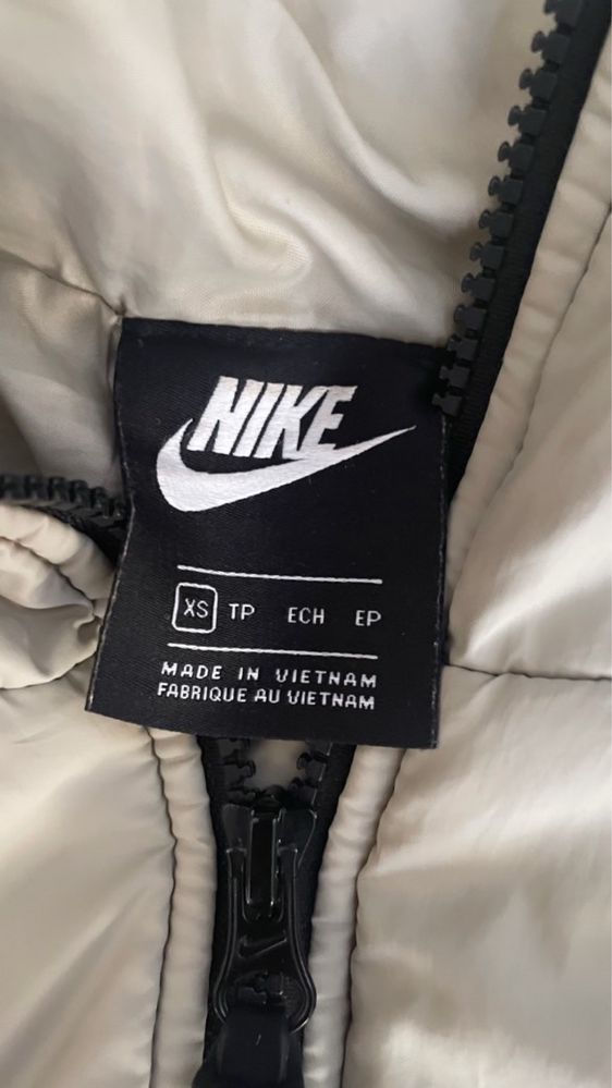 Зимно яке Nike