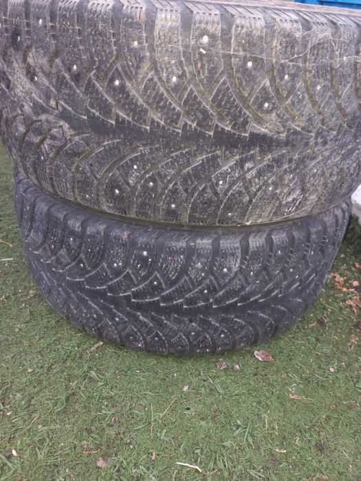 продам два баллона резины nokion в хорошем состояние на 17