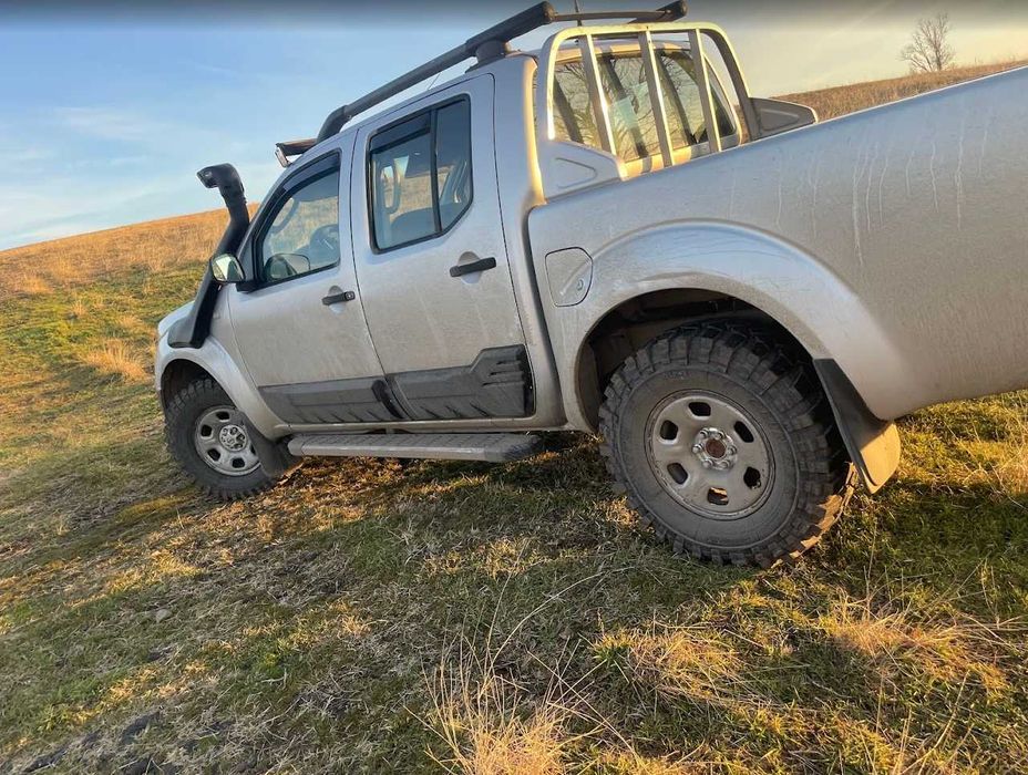 Nissan Navara 2008 + Set Navigatie Nou
