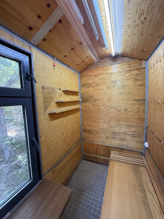 Срочно продается готовый домик для проживания охраника, садовника и тд