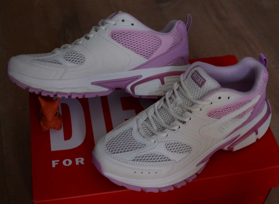 Diesel 37/5 р. оригинальные кроссовки