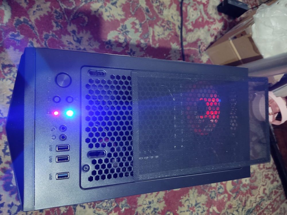 Calculator I7 + tastatura si mouse