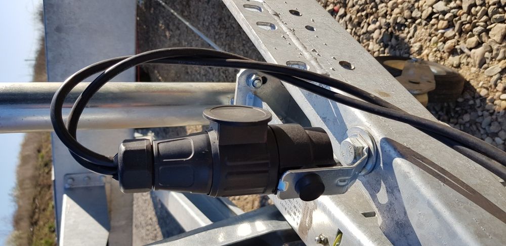 Inchiriez trailer/inchirieri remorci/ platforma/remorci non stop