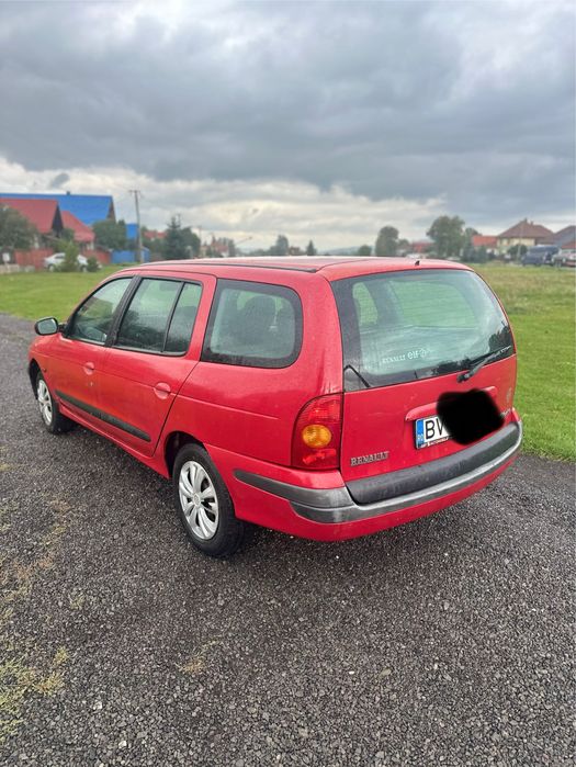 Reno Megan din 2000 de 1,6 Benzina