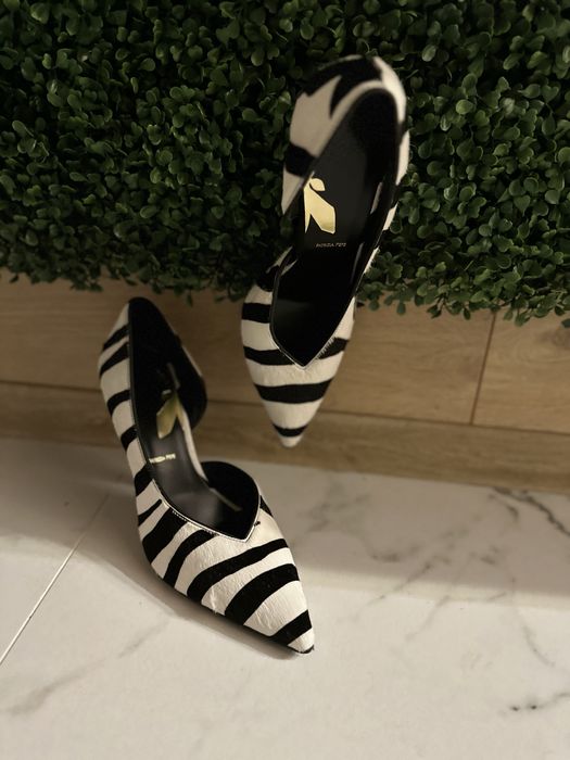 Нови обувки patrizia pepe zebra