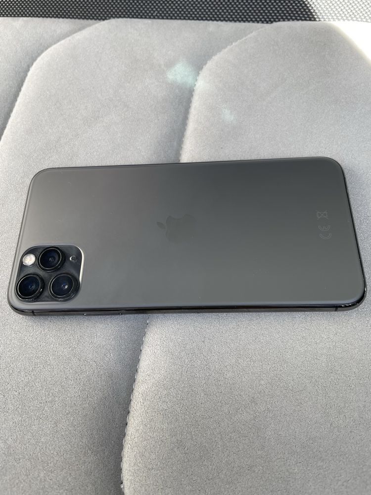 Iphone 11 pro max 64g neverlocked,geam display crapat,totul functional