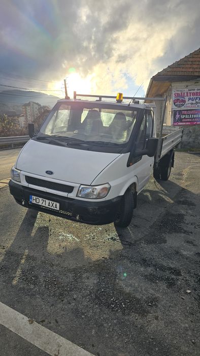 Ford Transit basculabil pe 3 parti