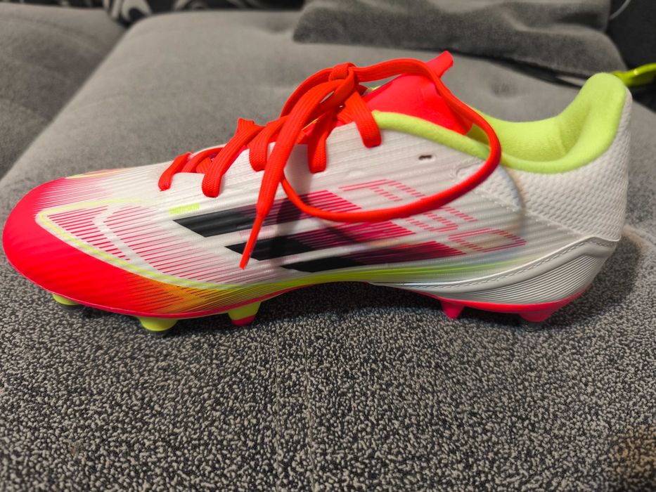 Бутонки Adidas F50