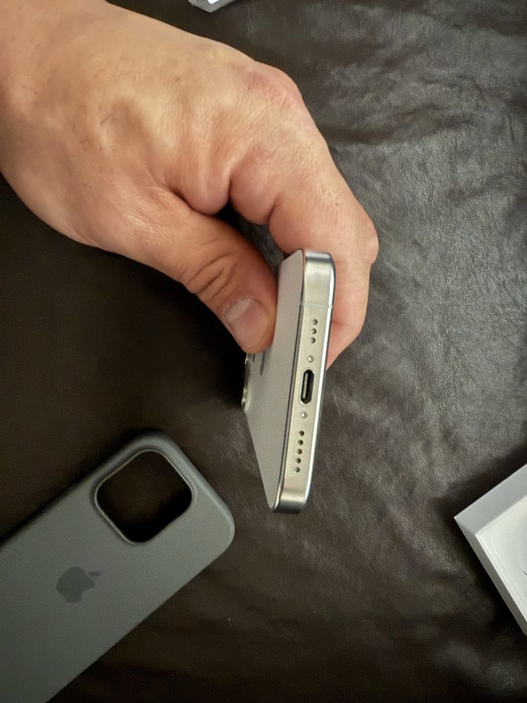 Iphone 16 pro без забележка