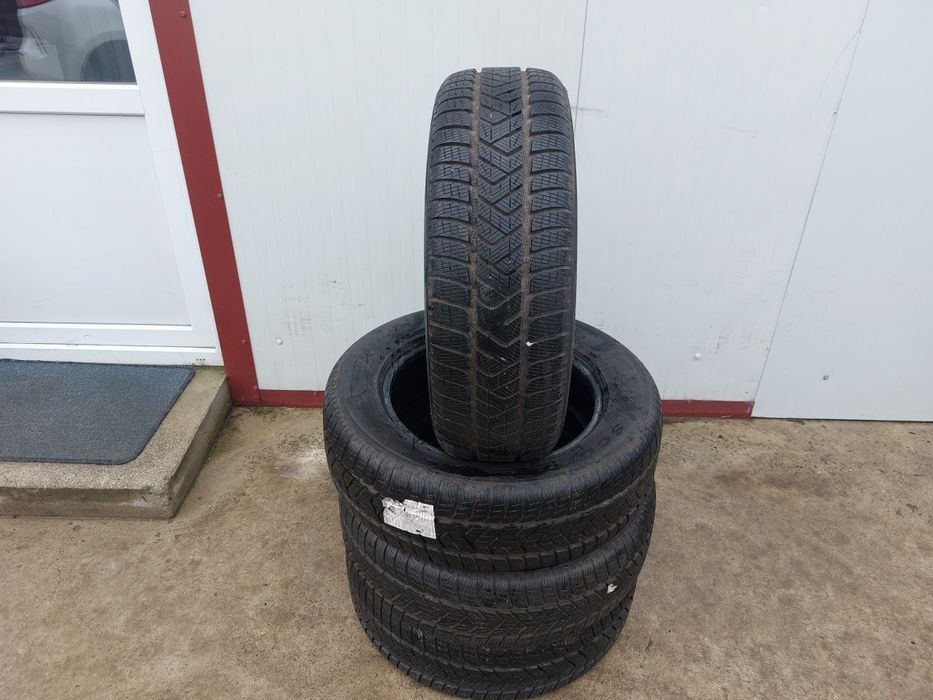 150 lei bucata! Set anvelope M+S 215 65 17 Pirelli dot 2020! 7 mm