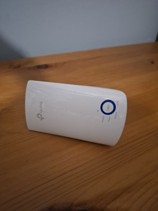 Extender de retea WI-FI
