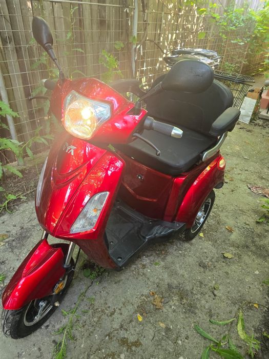Triciclu electric NOU