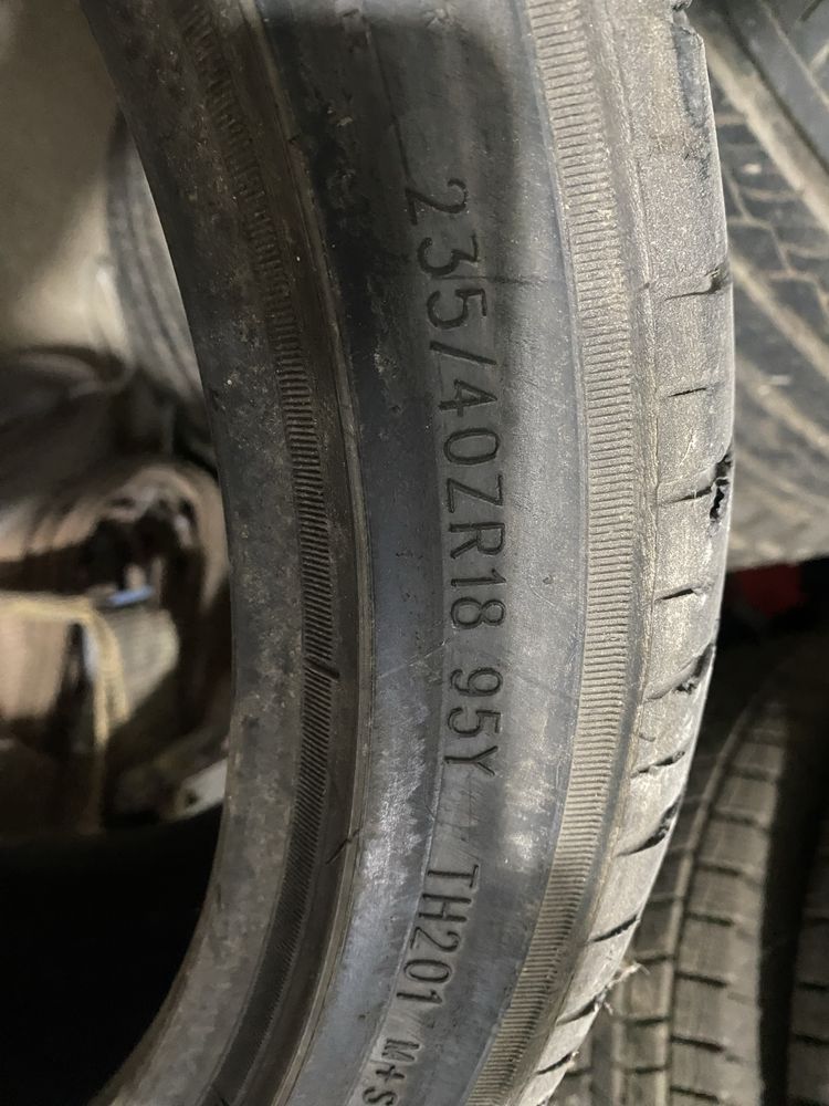Шина 235/40 R18 лета
