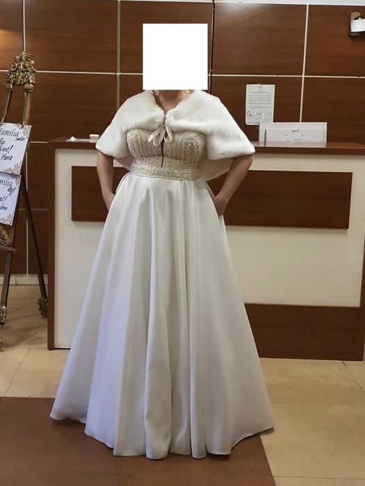 Vand rochie de mireasa marimea L-XL ca noua