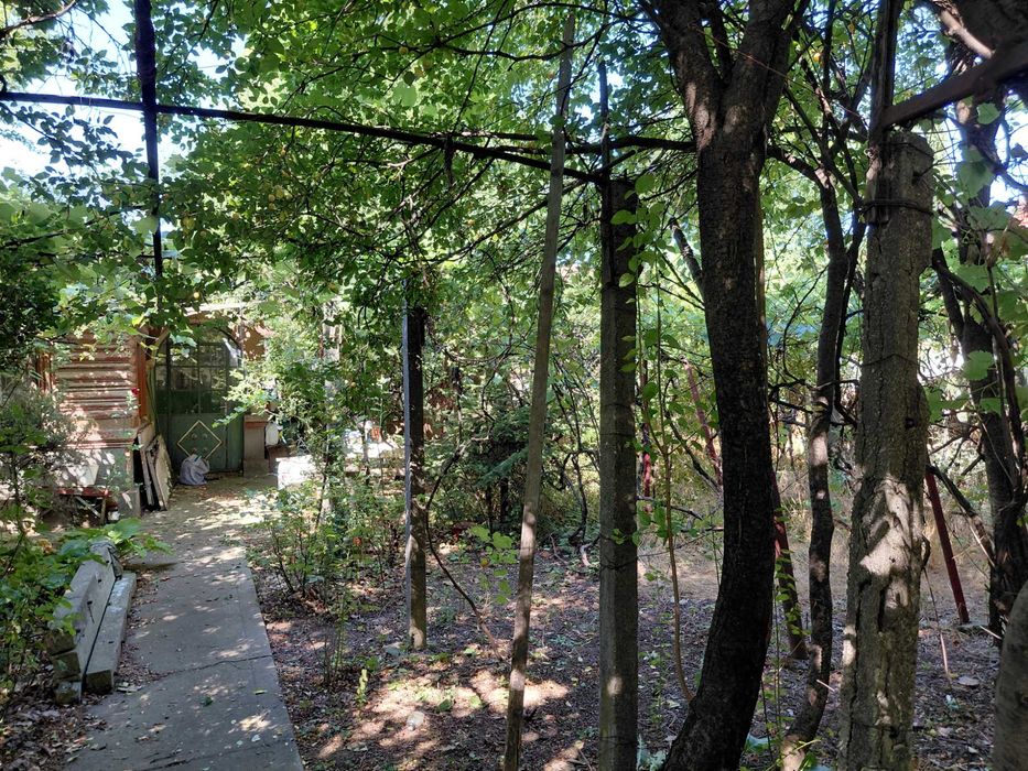Vânzare teren cu casa demolabila  - Bucuresti sector 1