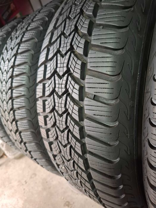 4 Зимни гуми Дебица 215/60/16 ДОт22 8мм като нови!