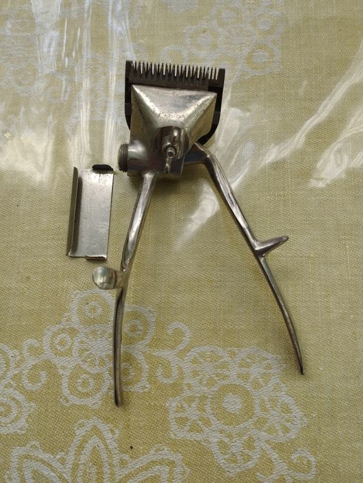 Продается машинка для стрижки ручная