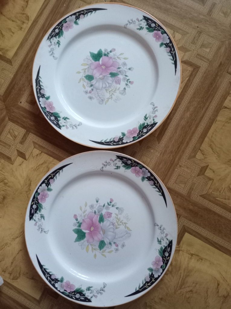 Продам новые большие хлебницы, кисюшки и другую кухонную утварь