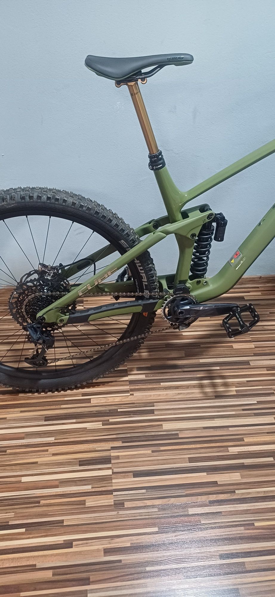 Cube full  177 carbon