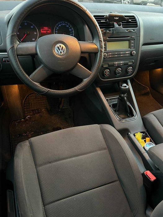 Gold 5 1.9 TDI година 2005