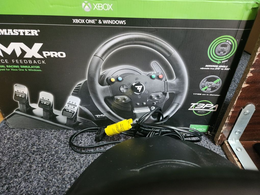Thrustmaster TMX Pro (T3PA педали)