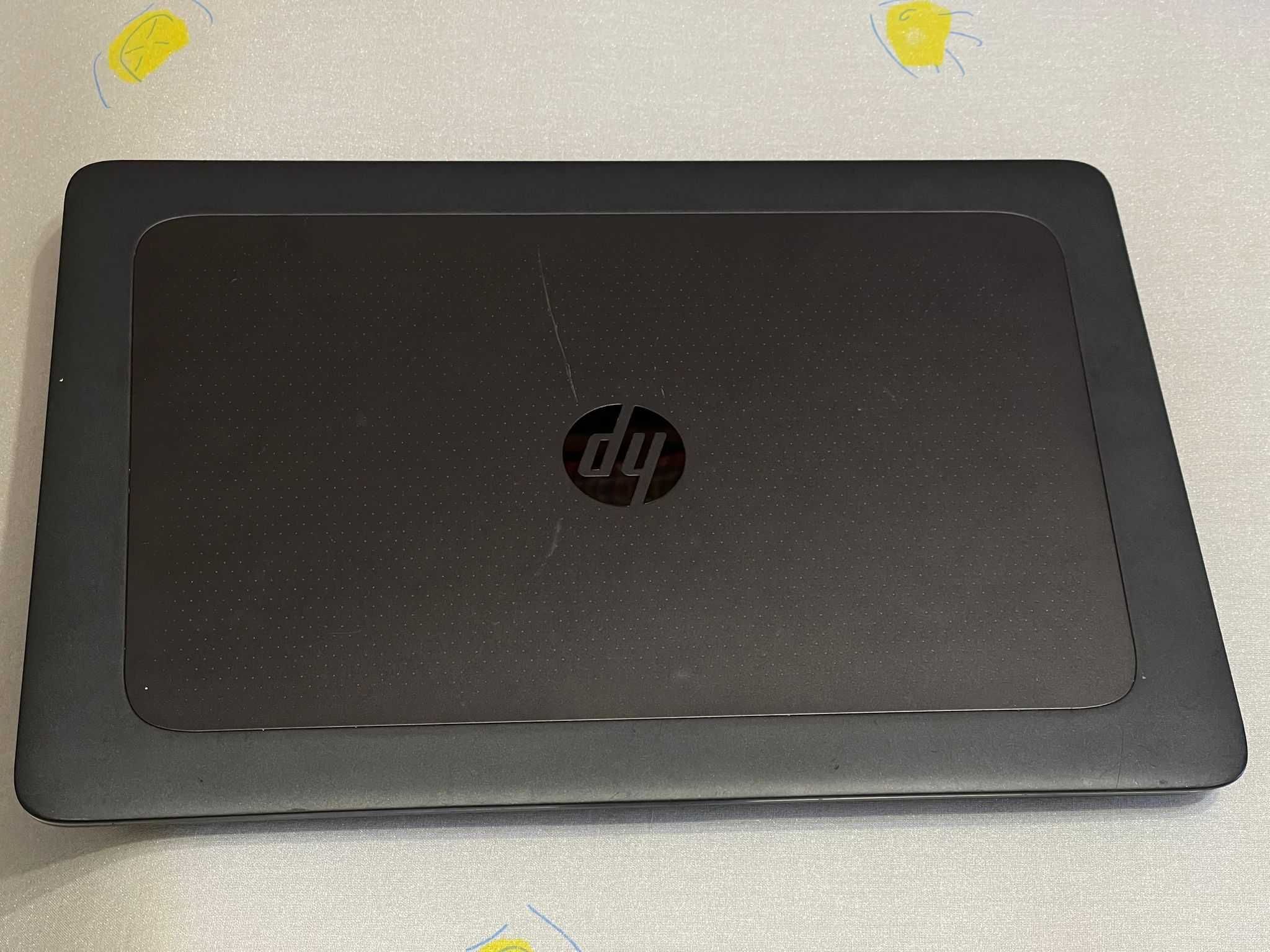 Laptop hp zbook 17 g3, i7-6820hq,  2,7 ghz , 32 g ram.