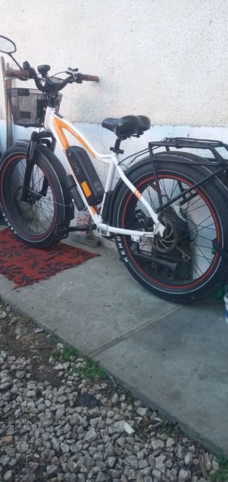 VĂND bicicleta electrica RAD RHINO .750 W