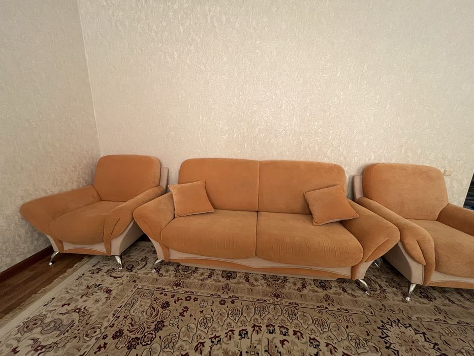 Комплект мягкой мебели