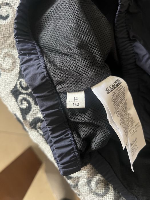 Витровка на Napapijri