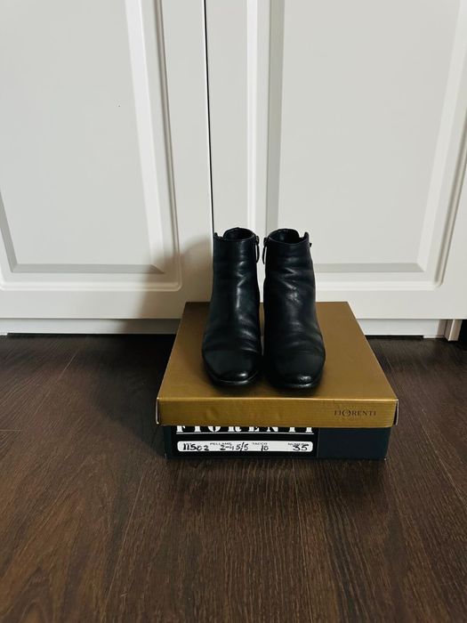 Ghete negre , din piele naturala , numarul 36