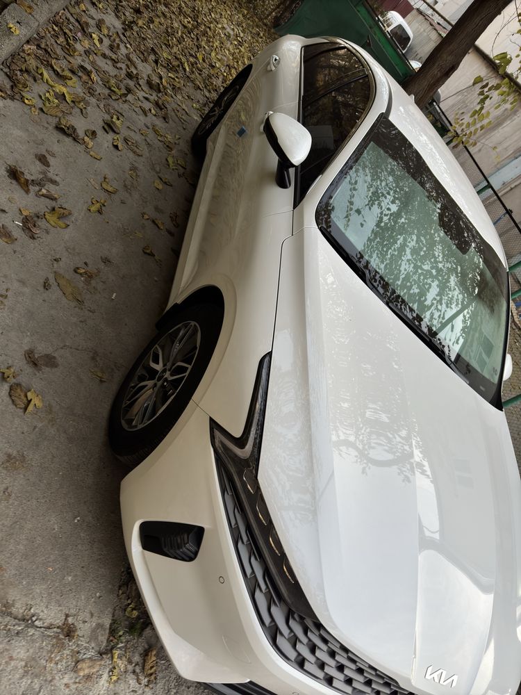 Продам Kia k5 2023г