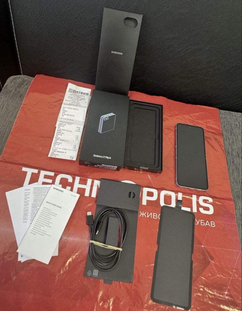 КАТО НОВ 512GB Samsung Z Flip 6 Гаранция Technopolis 2026 г. Blue
