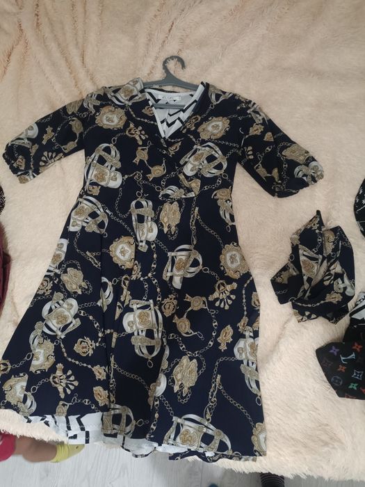 Платья разные цены разные