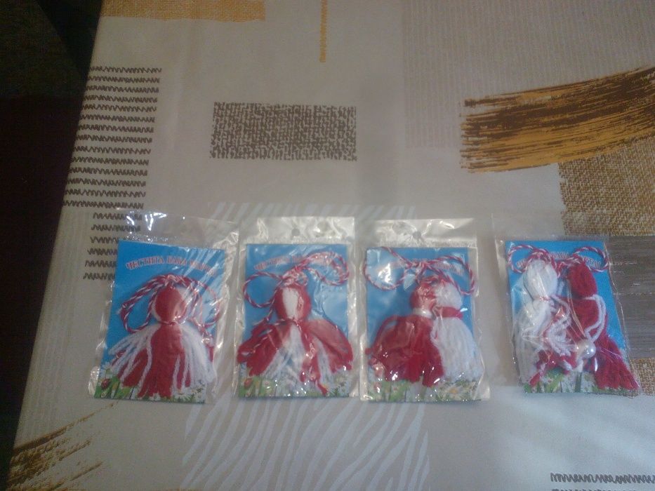 Ръчно направени мартеници