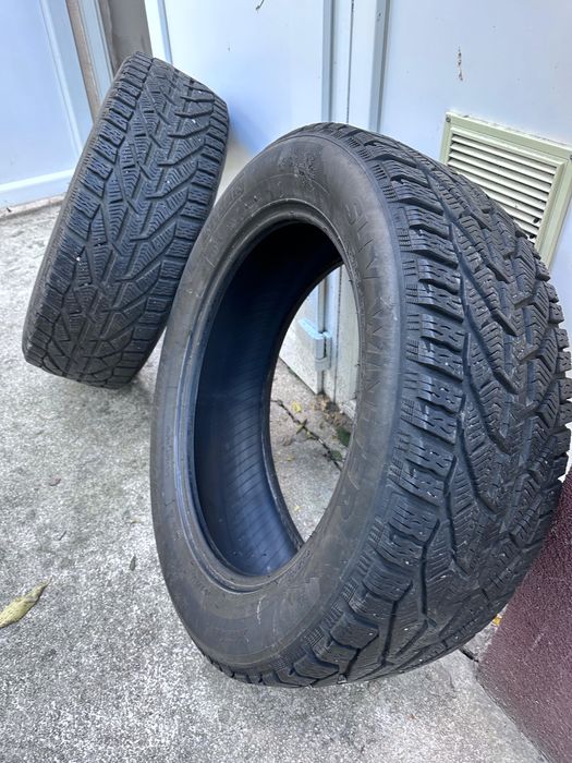 Vand 2 Anvelope iarna 235/55 R19