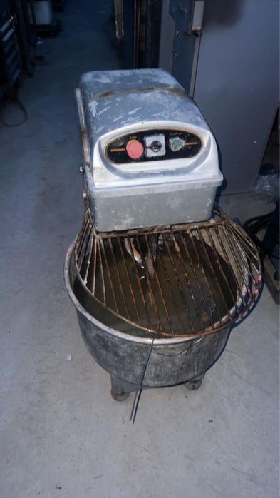 Тестобъркачка 1300 лв