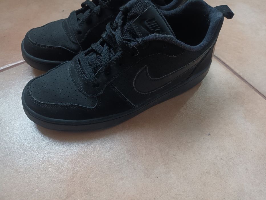 Vand pantofi NYKE,originali