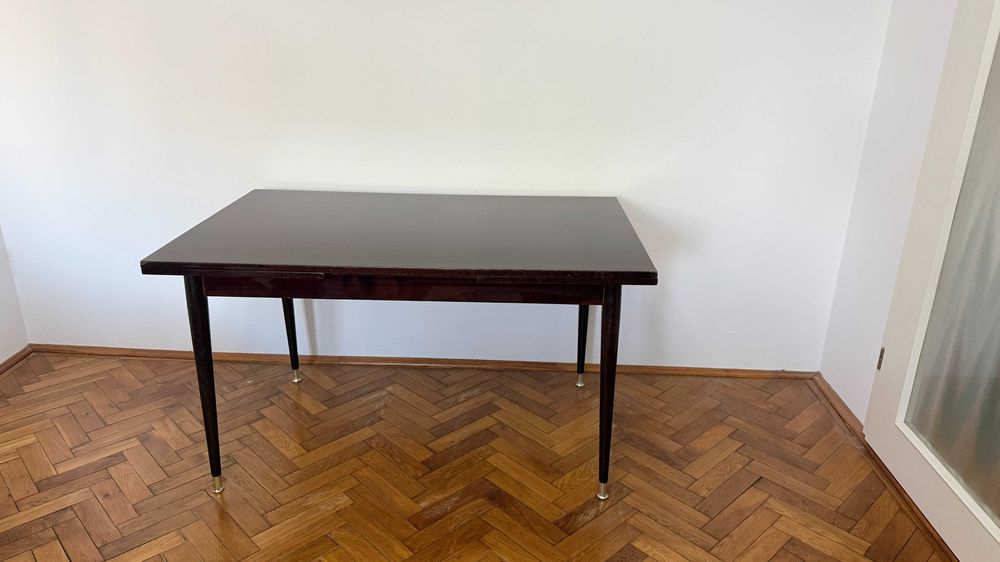 Vând masă extensibilă - lemn masiv