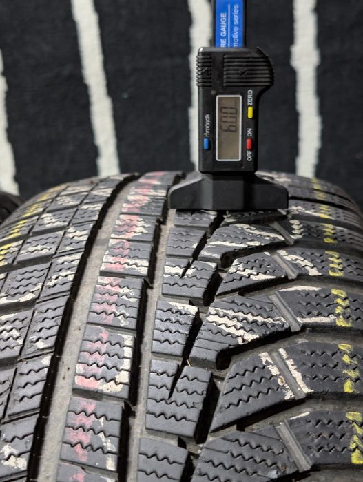 225/60R18 Hankook 6mm iarna in perfecta stare